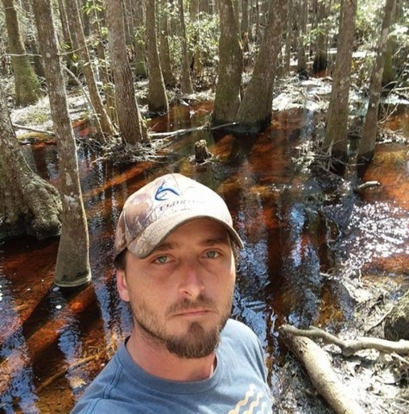 Meet your Posher, Chris - Picture 1 of 1